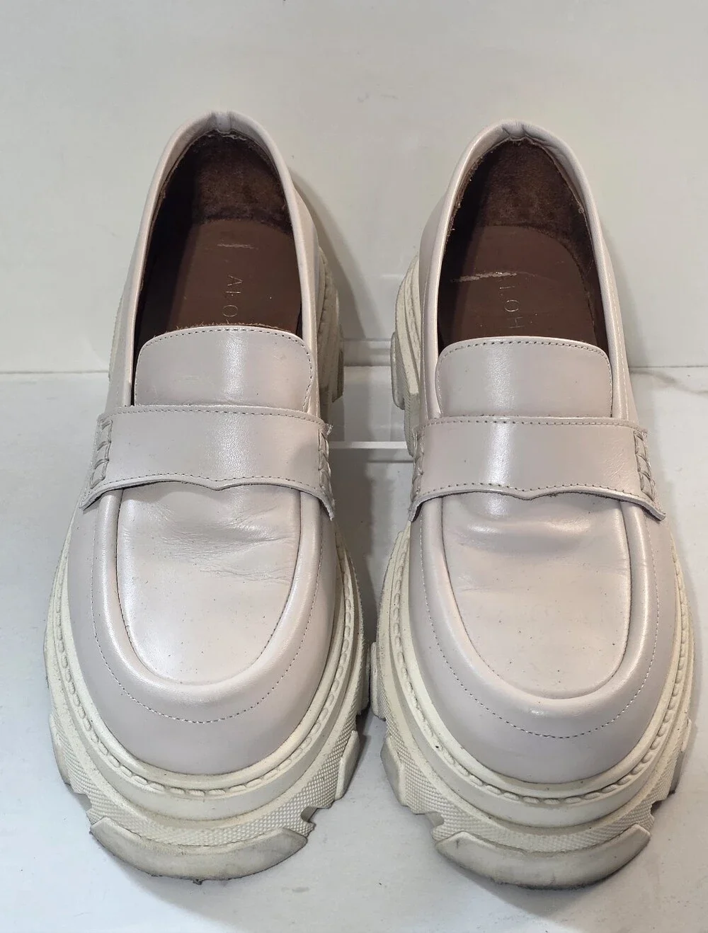 ALOHAS TRAILBLAZER LEATHER LOAFERS CREAM IVORY SZ 39(US 8-8.5)